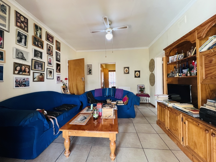 4 Bedroom Property for Sale in Van Der Stel Western Cape